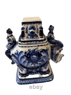 Théière vintage en porcelaine Gzhel soviétique/russe, signée par l’auteure A. R. Borisova, 9,5