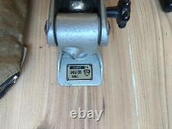 Trépied pliable vintage de l'URSS pour l'appareil photo soviétique russe de l'URSS