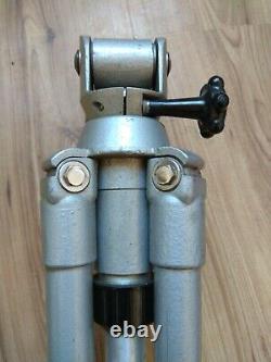 Trépied pliable vintage de l'URSS pour l'appareil photo soviétique russe de l'URSS