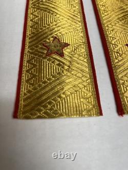 URSS RUSSE Armée Soviétique GÉNÉRAL Épaulières en Or (?)