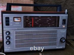 URSS soviétique russe VINTAGE récepteur radio transistor Selena B-216 GO FM UHF