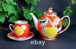 USSR Porcelaine Soviétique Russe THÉIÈRE Ensemble Tasse & Soucoupe Pomme Usine Polonnoe