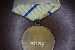 Un Soviet De Russie? Urss Pin Médaille D'insigne De L'ordre Défense D'odessa Wwii Document