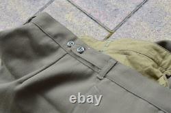 Uniforme de soldat de l'Armée soviétique de la guerre en Afghanistan en URSS - costume AFGHANKA M69