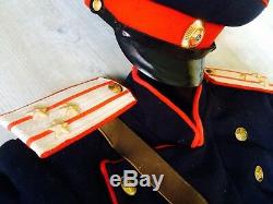 Uniformes Soviétiques De La Police De 1947. Veste, Une Casquette, Un Pantalon, Une Ceinture