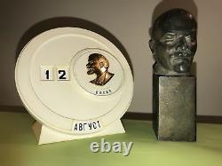 Ussr Russe Communiste Lider Vladimir Lénine Bronze Buste & Calendrier De Bureau