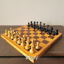 Valdai Nobles Jeu D'échecs Soviétique 60s En Bois Russe Vintage Urss Antique