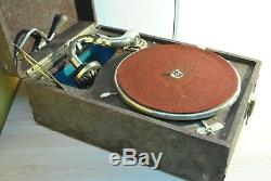 Vintage Portable Soviétique Gramophone Russe Pathéphone Molot Gramophone. Travaux
