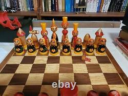 Vintage Soviétique Russe Babushka Chess Set Gros Bois Pieces Peint 6,5 Roi